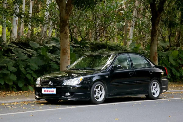 头文字d和五菱有啥关系,头文字d作者评价五菱