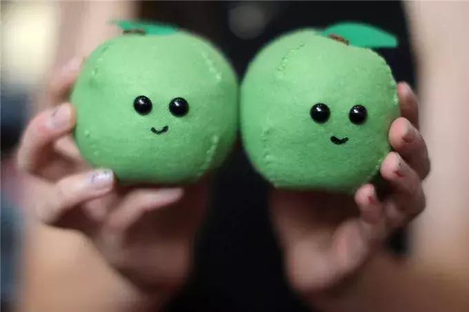 卖假货还能瞬间秒空,英国艺术家的快闪店火遍ins