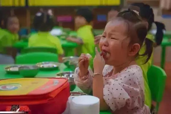 如何得知孩子在幼儿园过得好不好,怎么看孩子在幼儿园过得好不好