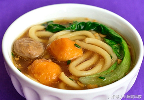 宝宝能吃的乌冬面推荐,宝宝辅食清口鸡丝凉面