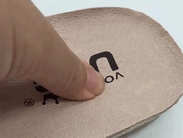 安妮海瑟薇、贾静雯、凯特王妃为什么都爱豆豆鞋？澳洲百年UGG，手工真皮、弹力软底超舒服，带娃、逛街，走哪都不累！