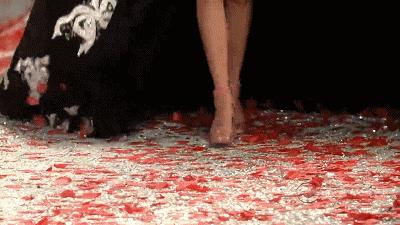 曾是“惊世一脱”的迪奥小姐，40岁也要做不被忘记的精致老模