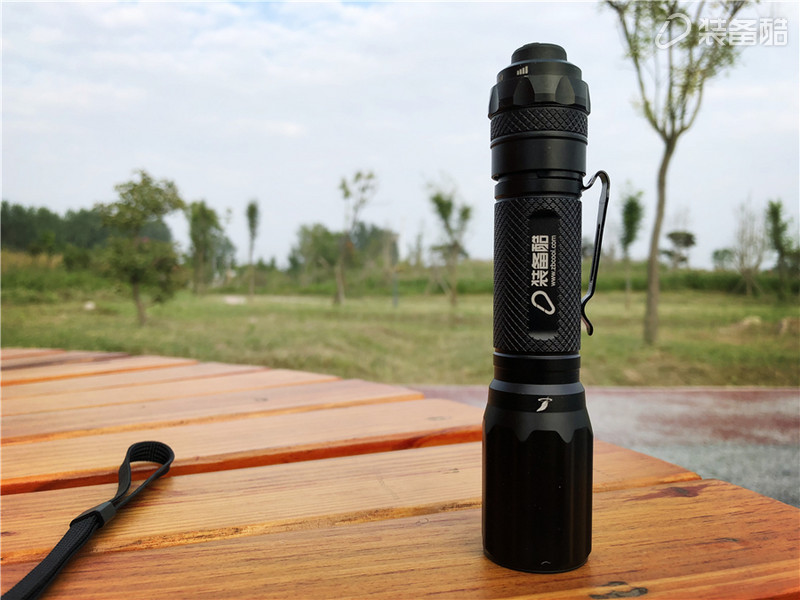 纳丽德强光手电筒哪个款最亮,纳丽德e6手电筒使用方法