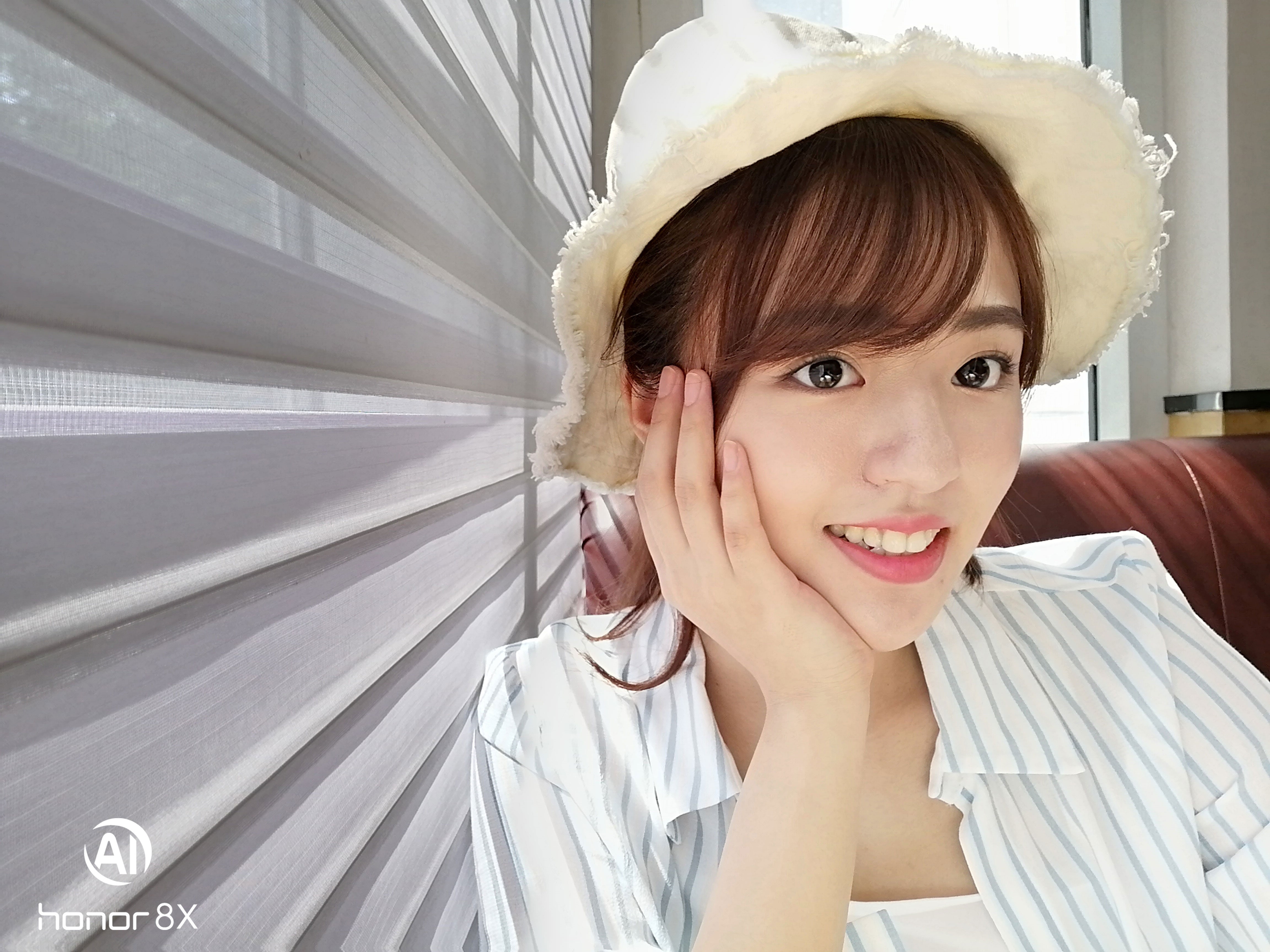 荣耀8x评测下巴超窄1399元屏霸,荣耀8x同款屏幕价格