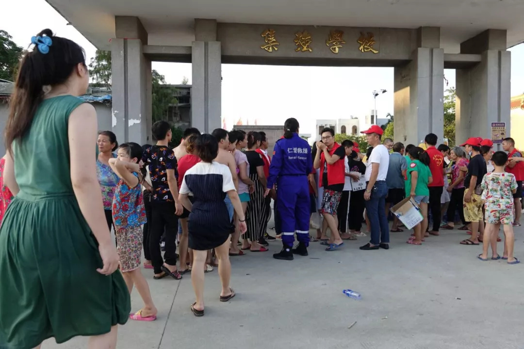 国家对汕头水灾救助,防汛救灾爱心捐赠新闻报道