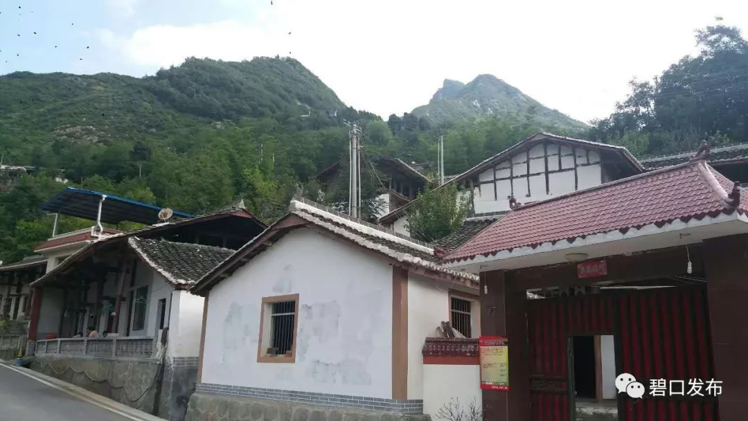 三年攻坚党建引领,党建引领巩固拓展脱贫攻坚成果