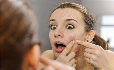 痘疮最好的治疗方法,别让脸上的痘痘害了孩子一生