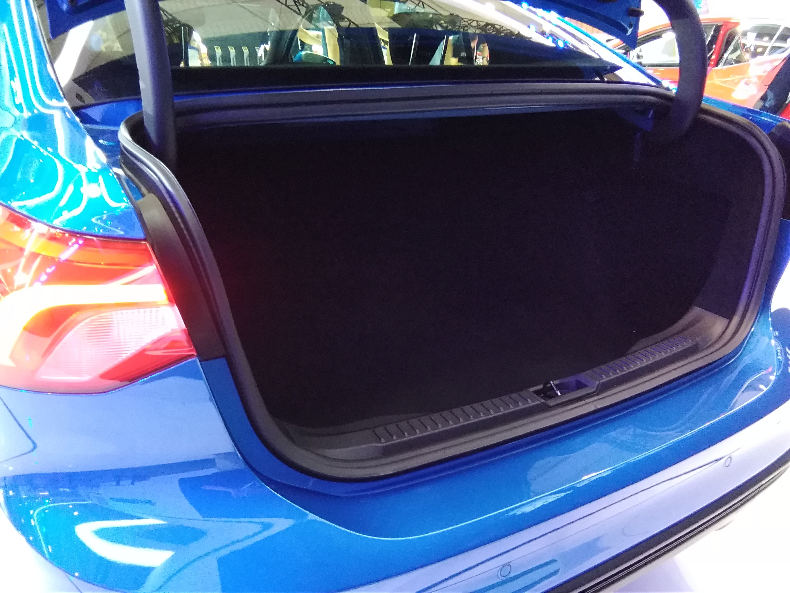 长安福特最新福克斯,长安福特福克斯最新款