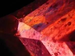 缅甸星光红宝石真假鉴别方法,红宝石电容真假辨别最简单方法