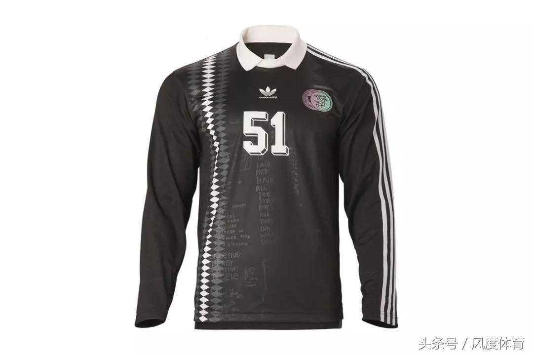 为什么穿球衣里面还要穿一个t恤,球衣能不能当t恤穿