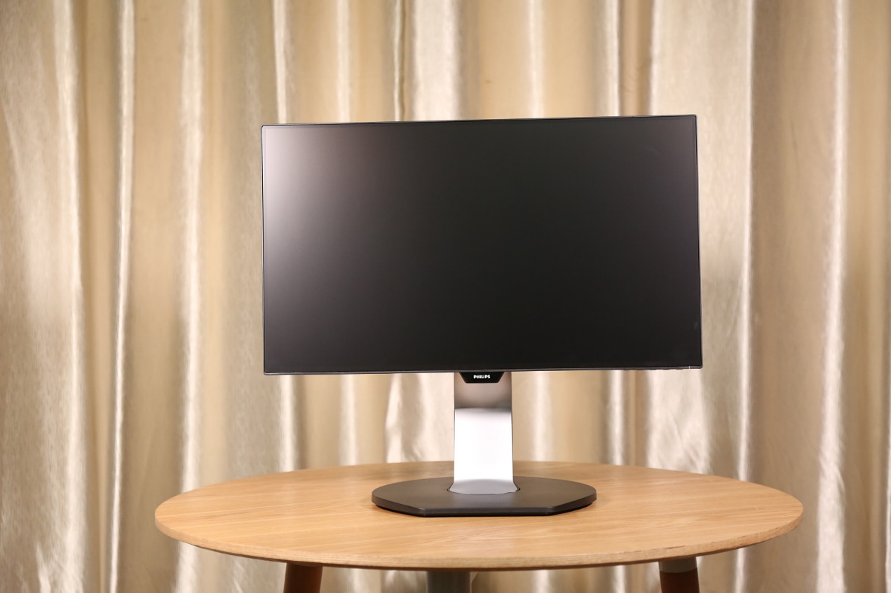 飞利浦显示器241p8q,飞利浦241v8显示器优缺点