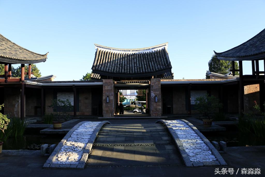 丽江三天两晚住宿春节,丽江旅游适合住哪里的酒店呢