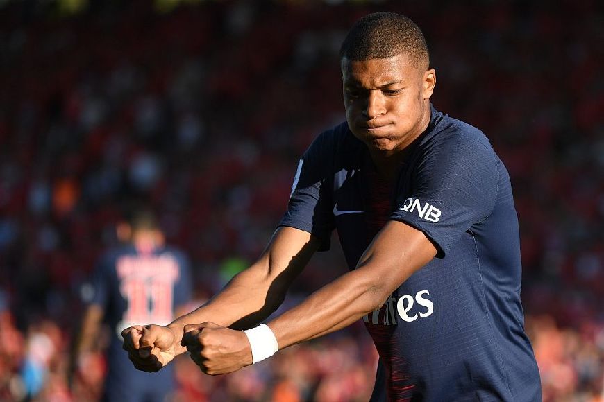 世界杯吃一张红牌被禁赛几场,姆巴佩红牌禁赛