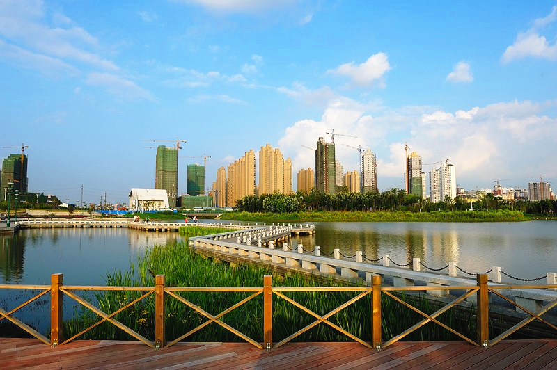 群力区未来5年的房价,群力西区8块地成交价