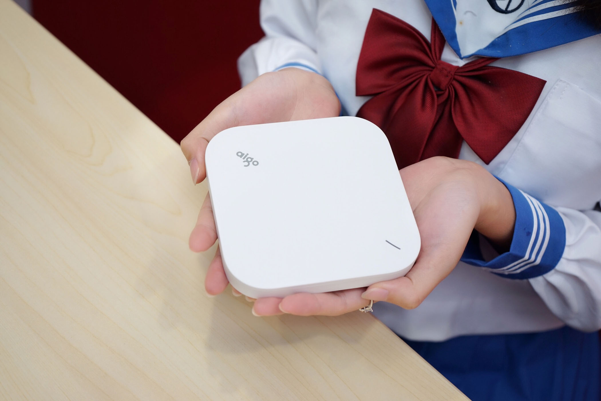 爱国者hd800g深度评测,爱国者hd800硬盘如何连接手机