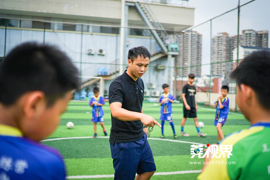 东莞足球天才少年,东莞14岁篮球少年