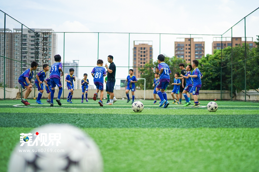 东莞足球天才少年,东莞14岁篮球少年