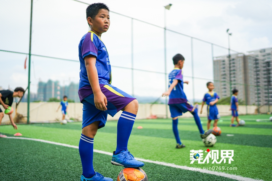 东莞足球天才少年,东莞14岁篮球少年