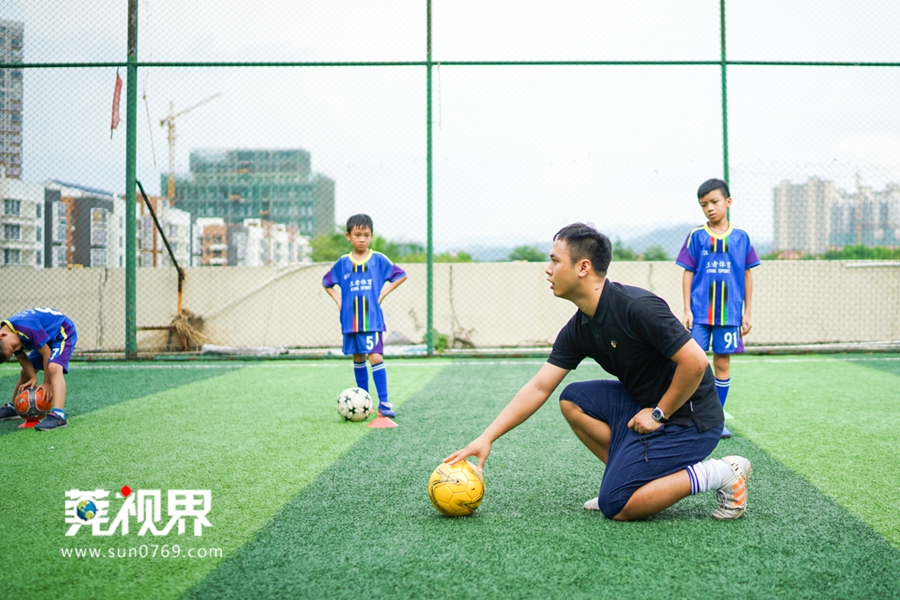 东莞足球天才少年,东莞14岁篮球少年