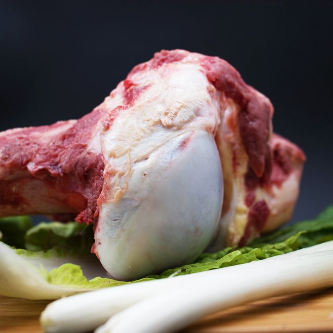 正宗面馆牛骨汤的熬制方法,正宗兰州牛骨汤的做法和配料