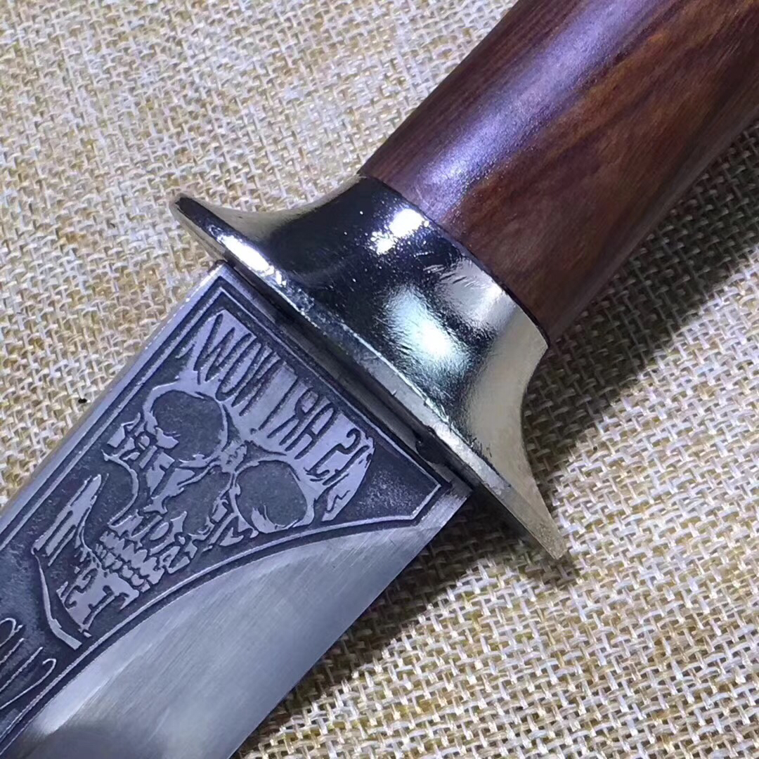 *首匕**短刀——龙血.