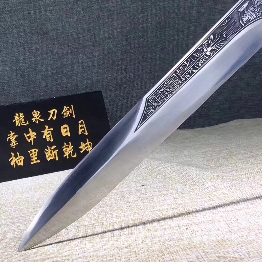 *首匕**短刀——龙血.