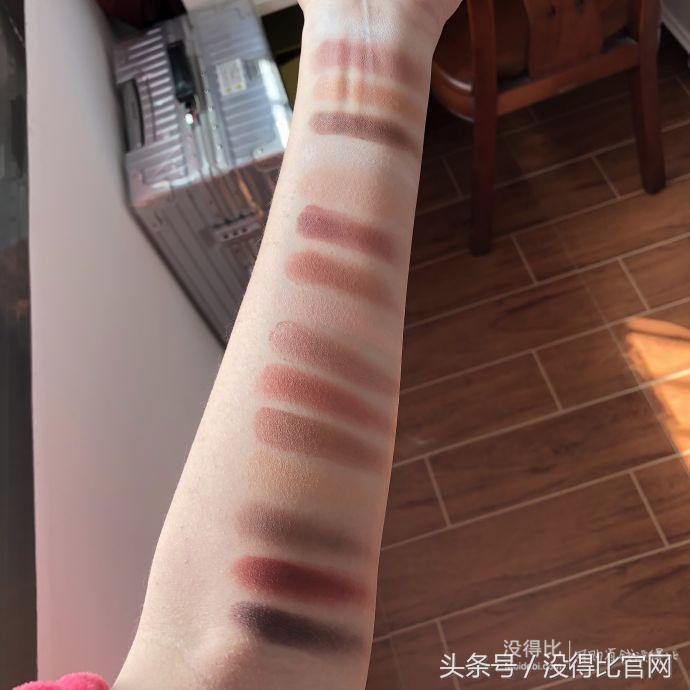 nyx16色眼影03画法,nyx16色眼影盘值不值得买