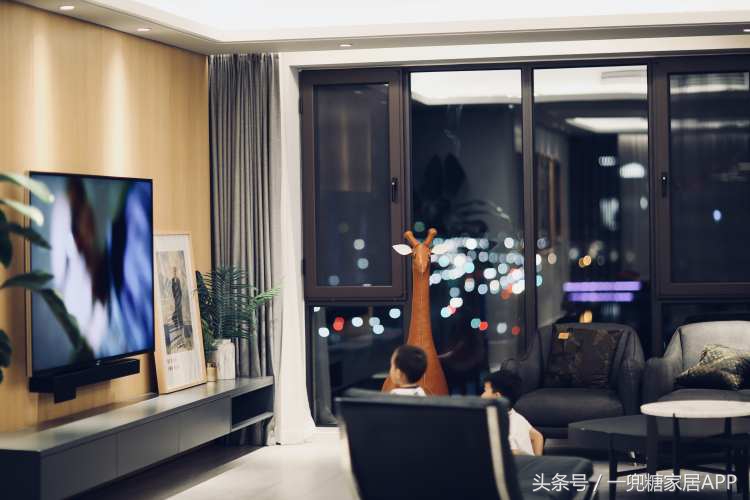 为了2个娃，我183㎡的家，没一个凸出来的柜门把手