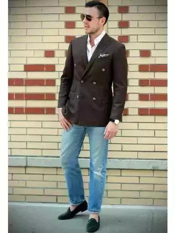 男士穿呢子大衣牛仔裤配什么鞋子,男士牛仔裤配哪种鞋子显得高级