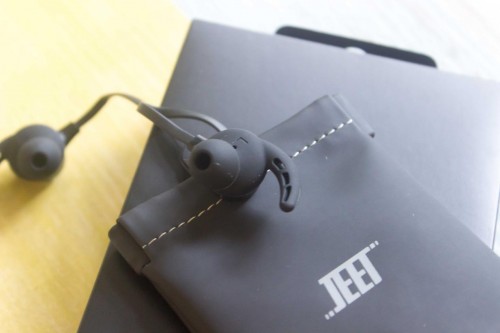 jeetw1钃濈墮鑰虫満,jeetw1涓巜1s钃濈墮杩愬姩鑰虫満璇勬祴