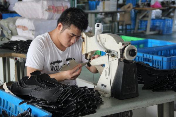 温岭鞋价格表 (温岭高端潮鞋)