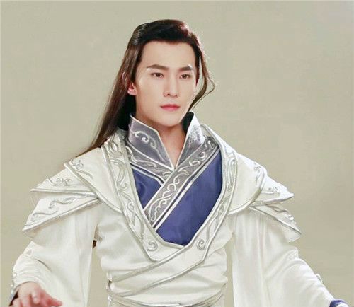 有人说你是女皇帝你该怎么回答呢,假如你是女皇帝长图