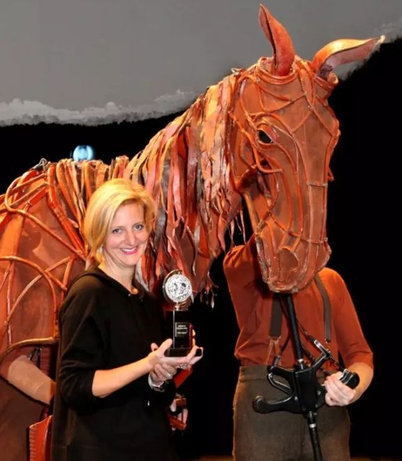 零距离感受舞台剧的魅力与震撼,零距离接触在线免费观看