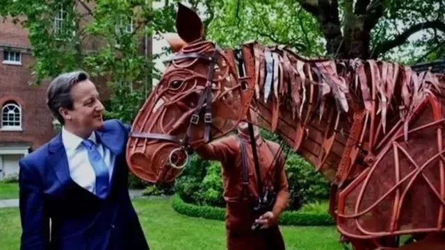 零距离感受舞台剧的魅力与震撼,零距离接触在线免费观看