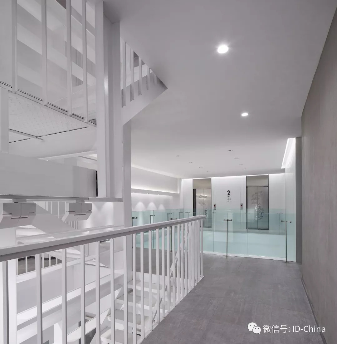 「创意暴走」艾迪尔IDEAL：五层法学大楼的实用与美学