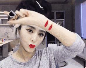 范冰冰在日本药妆店都买了些什么,范冰冰在日本的药妆店