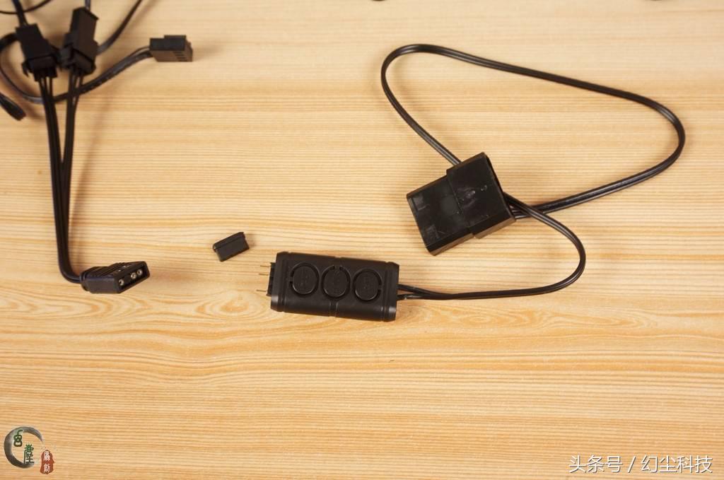 当散热器多了FRGB功能,从此颜值逼格都满满,超频三东海印象开箱