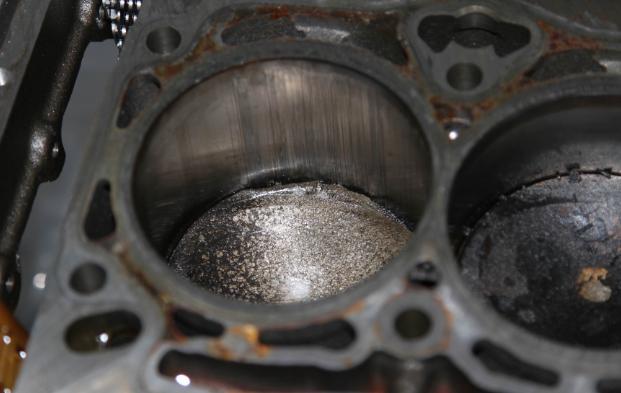 发动机拉缸了怎么办,发动机拉缸了怎么办该如何避免