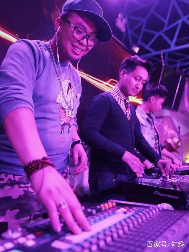 抖音平均年入百万是真的吗,抖音里好多人动不动就年入百万