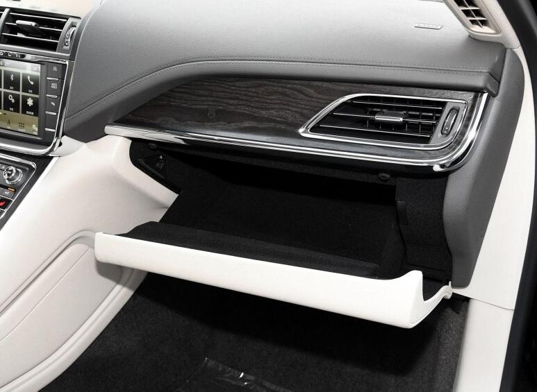 林肯大陆2017款2.0t两驱尊享版,乘坐空间测评6部合资车