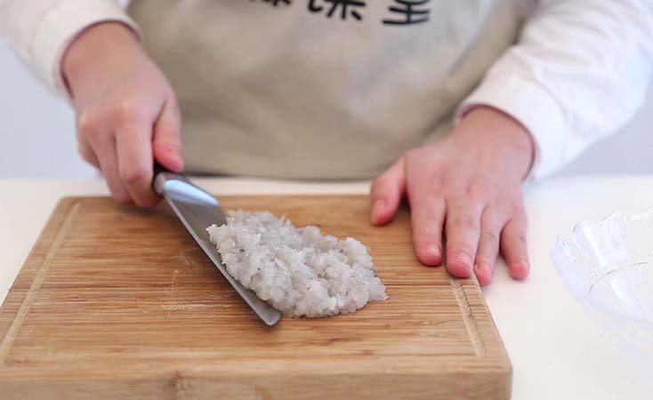 婴儿虾丸黄瓜水饺,宝宝辅食虾丸汤九个月做法