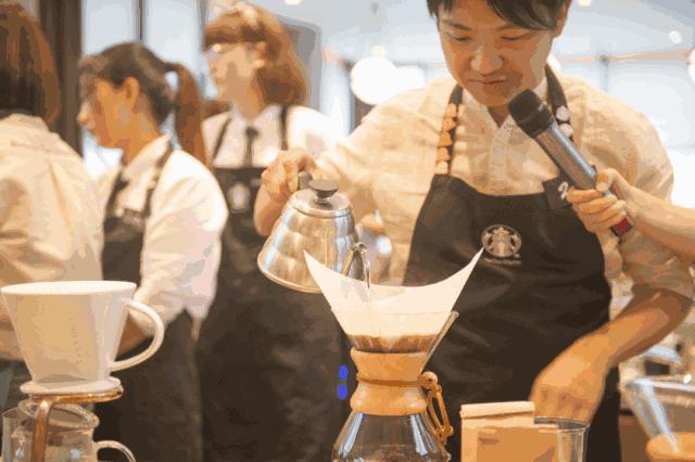 探访星巴克门店,首家社区星巴克