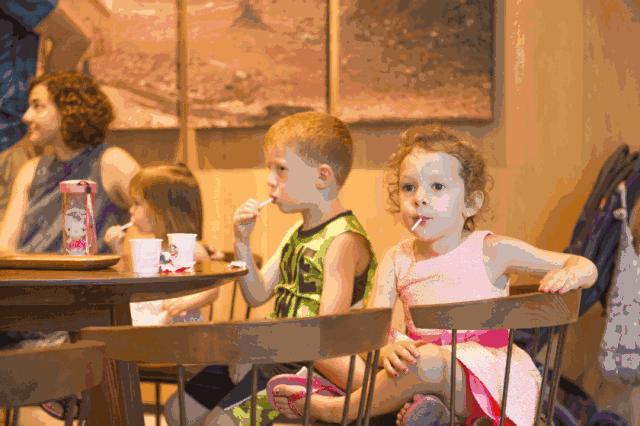 探访星巴克门店,首家社区星巴克