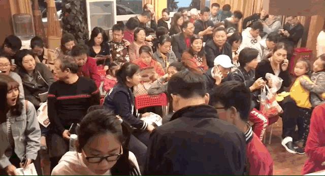 涓婃捣鐑ら腑鐏攨,鐑ら腑鐏攨涓婃捣