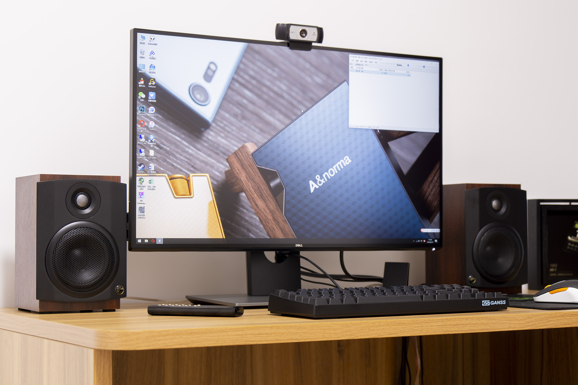 惠威m80wvsthethree,惠威2.0旗舰音箱