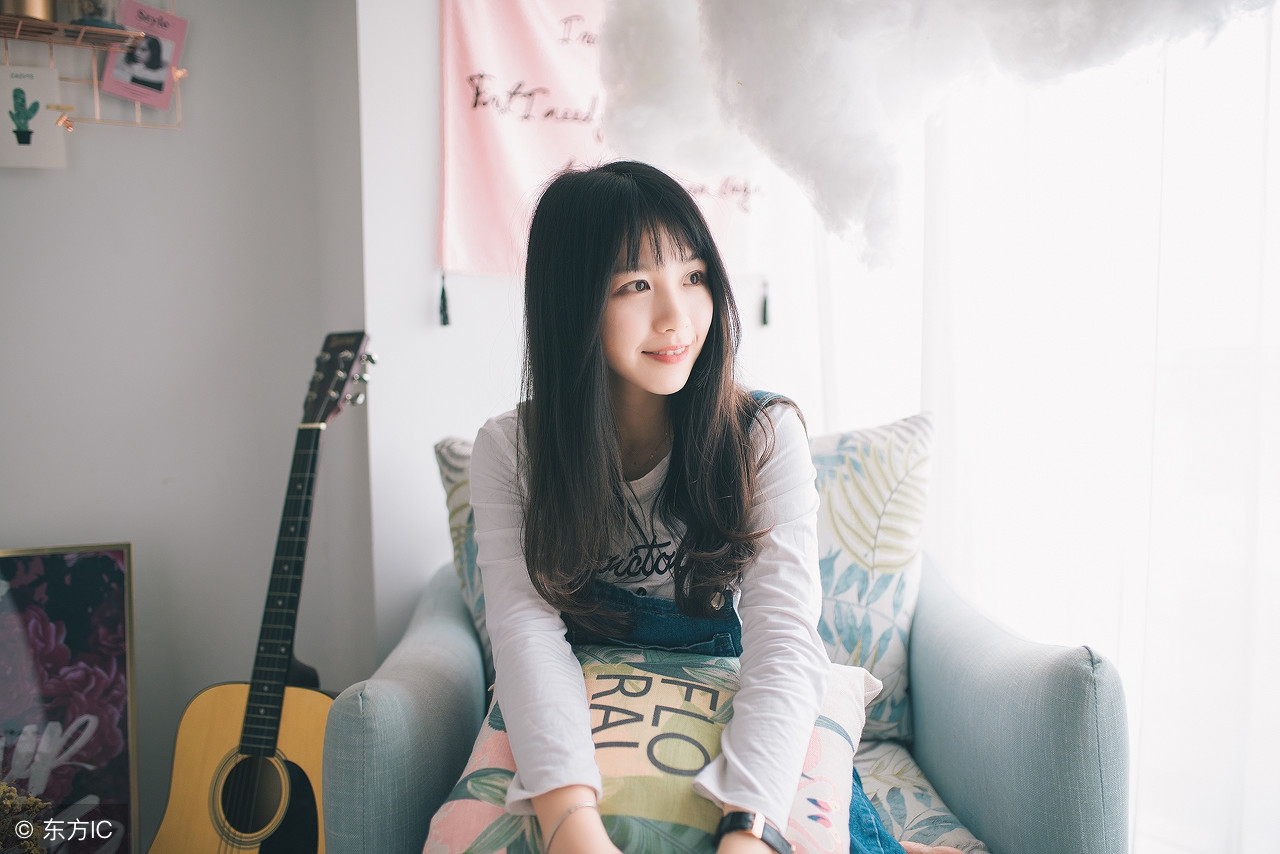 “咣当”鲜血淋淋的肋骨被扔进银盆,不让她死,只抽取两根肋骨