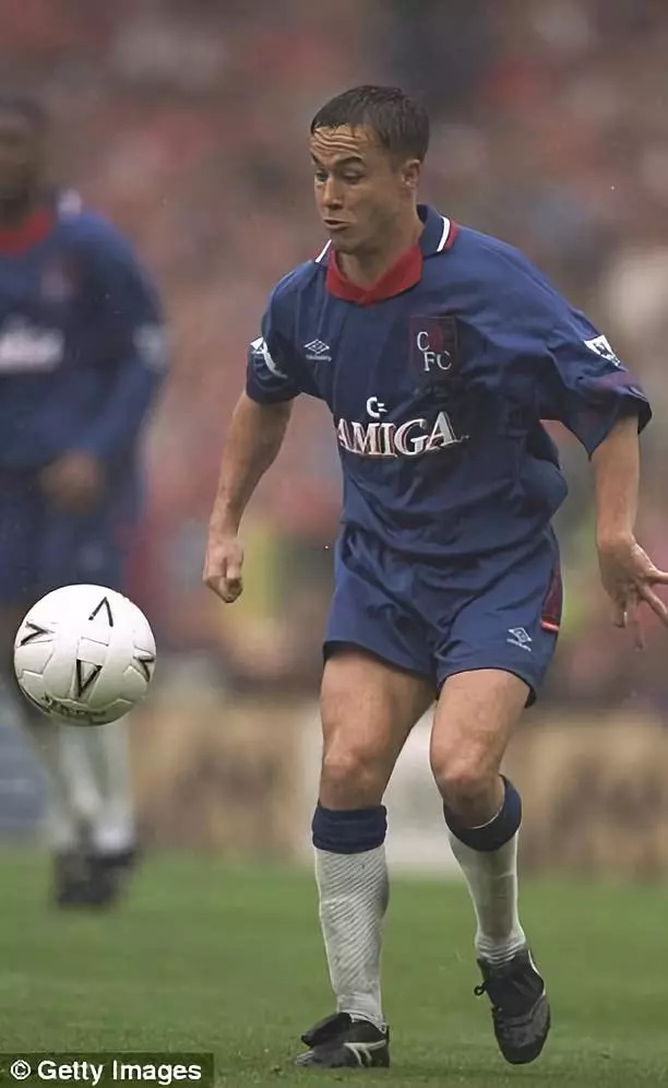 英超球衣胸前广告费用,热刺英超球衣