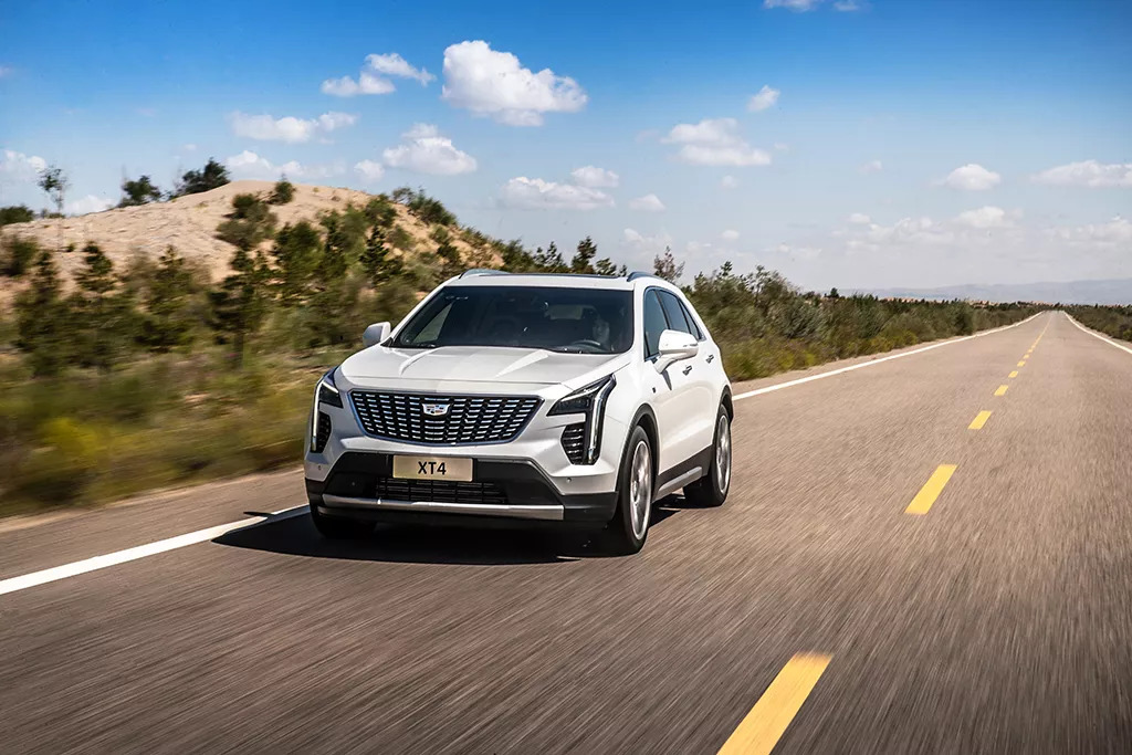 这款suv有颜值动力足,24款凯迪拉克xt4真实测评