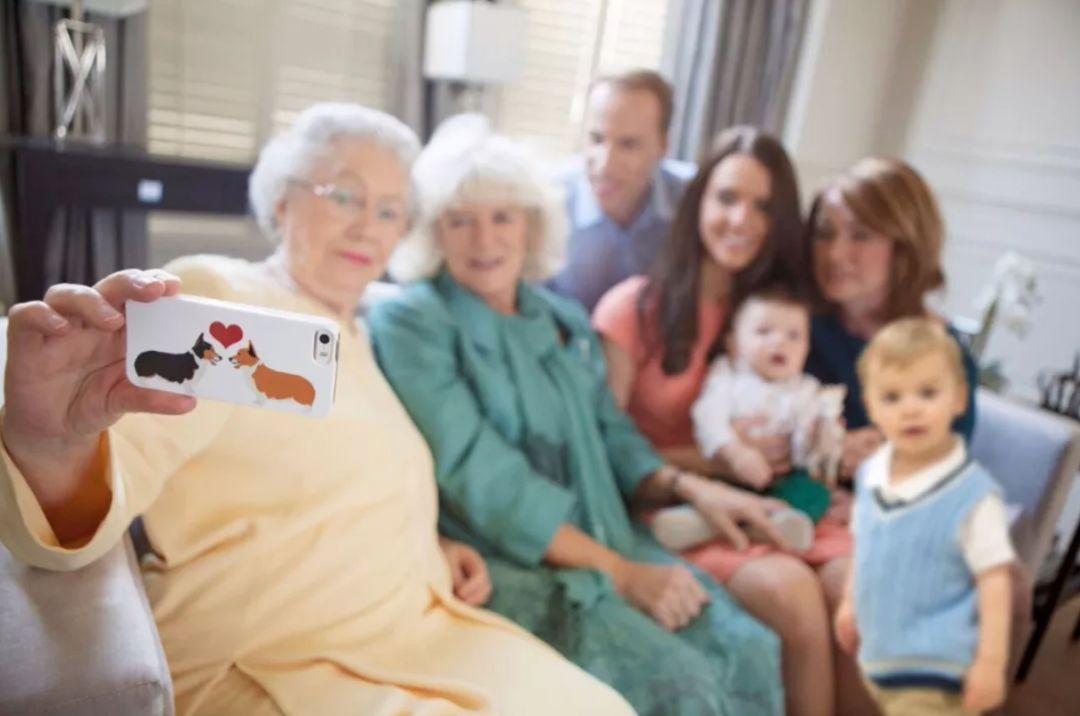 佳能eosr6的c-log功能,佳能eosr6是个什么档次的相机