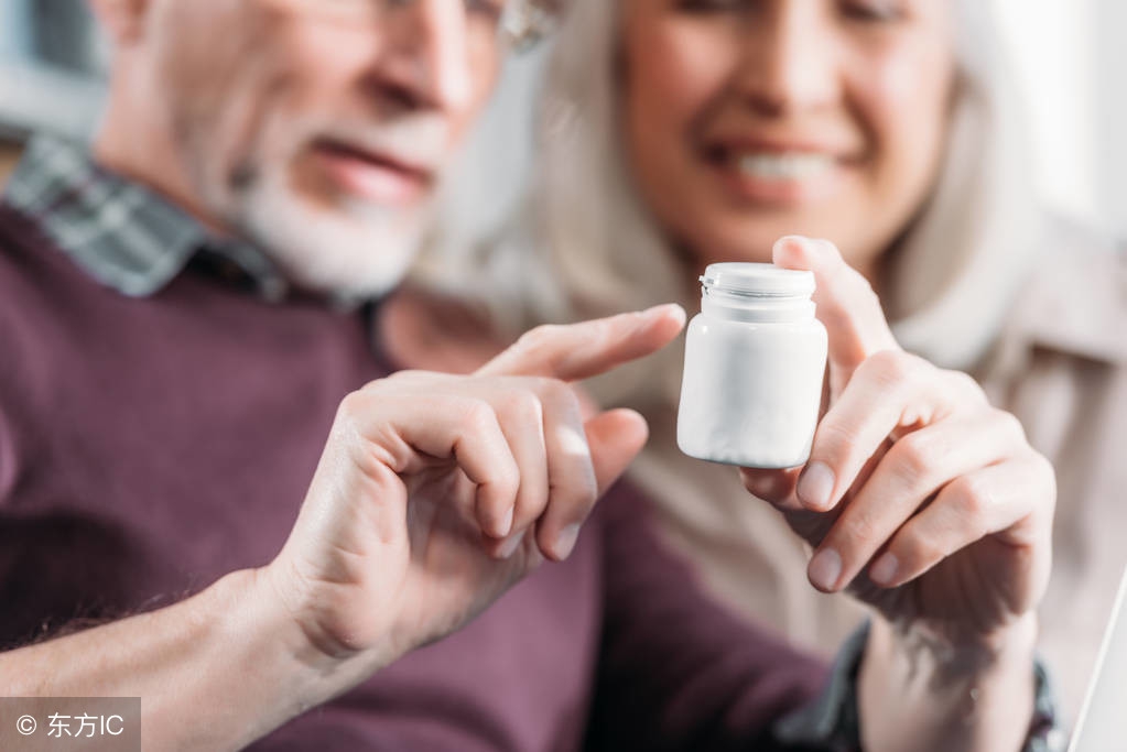 脚踝痛风反复发作吃什么药,脚踝痛风吃什么药好